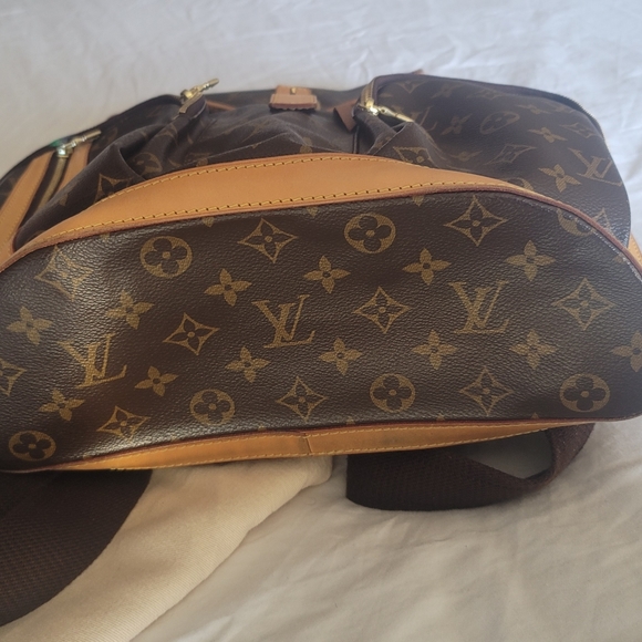 Louis Vuitton Bosphore Backpack - Picture 2 of 16